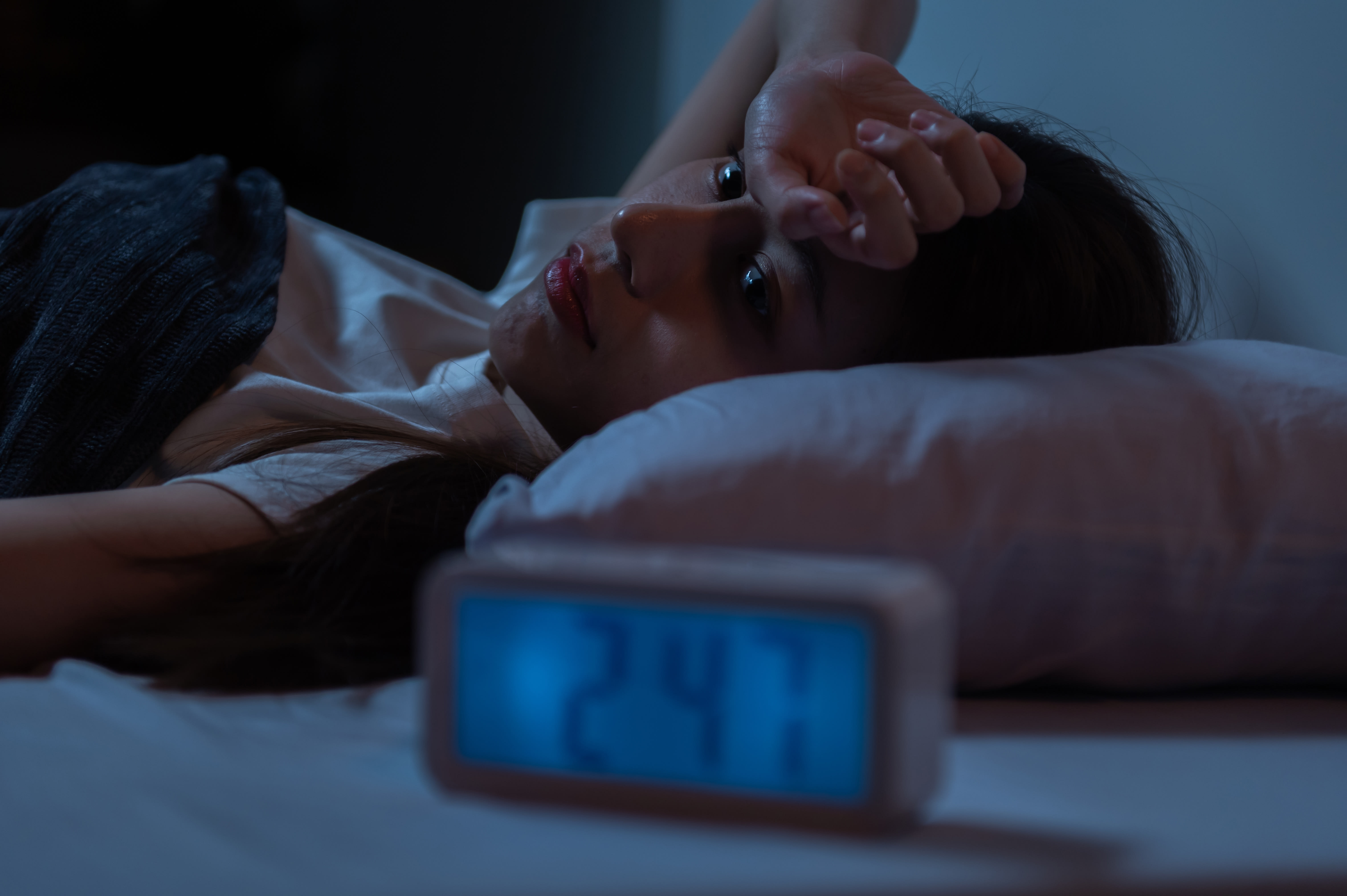 Poor sleep is connected with cataract development (AdobeStock/Pormezz).