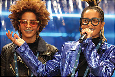Coco + Breezy