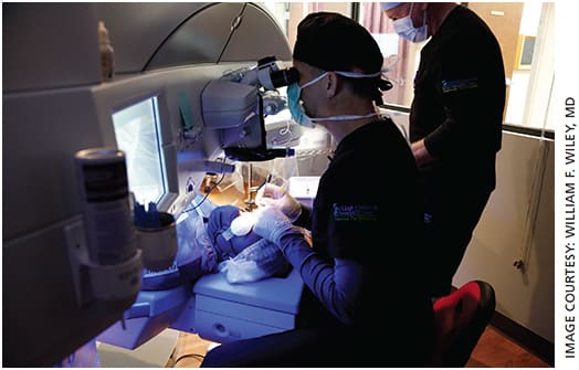 Dr. Wiley uses the Zeiss VisuMax femtosecond laser to perform the SMILE procedure on a patient.