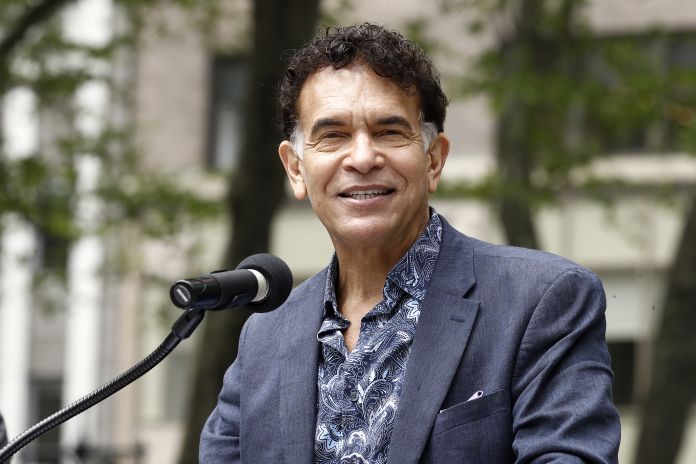 Brian Stokes Mitchell