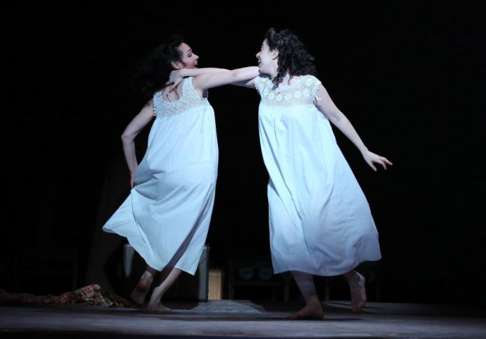urlhttp3A2F2Fstatic.playbill.com2F202F7e2Fa8dc6e594809860e2a4339beb0692Findecent-broadway-production-photo-2017-lenk-verson-indecent-2867-hr