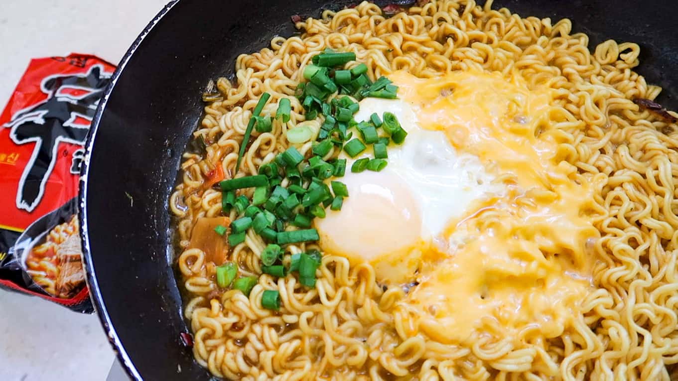 Kujirai Cheesy Ramen
