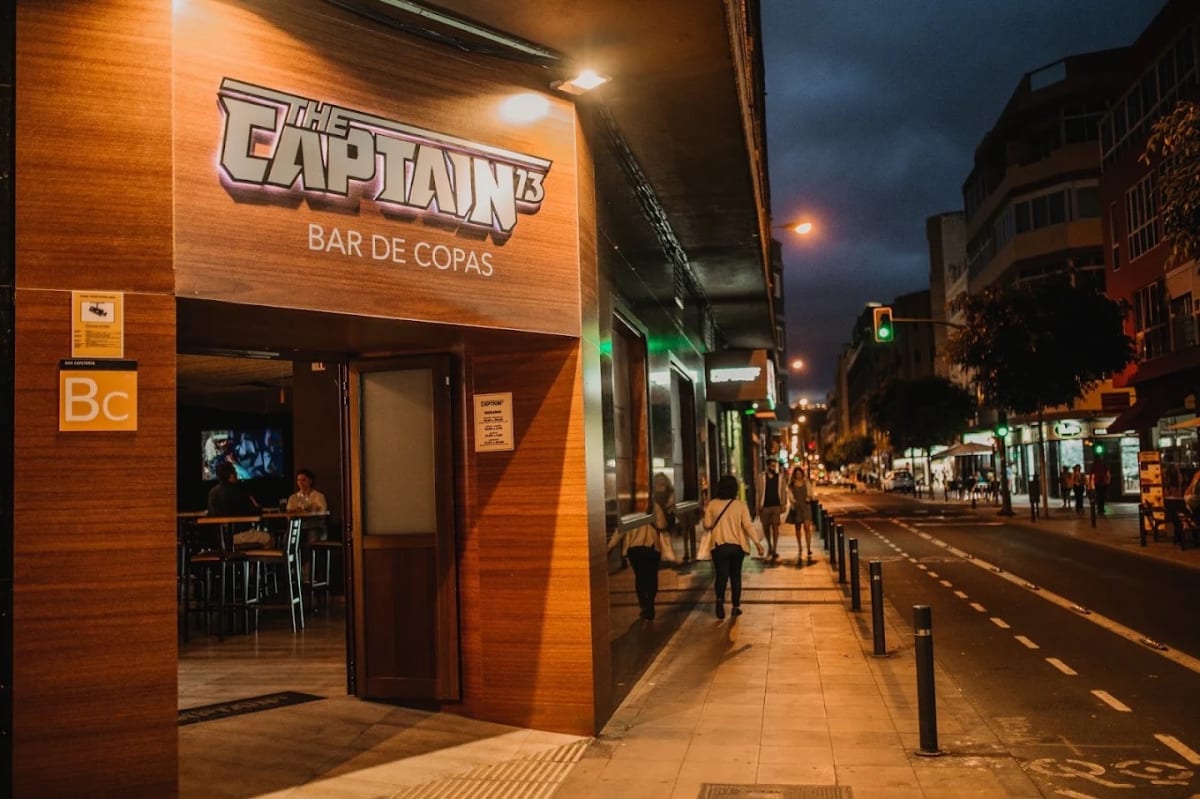 The Captain 13 Bar in Guanarteme, Las Palmas