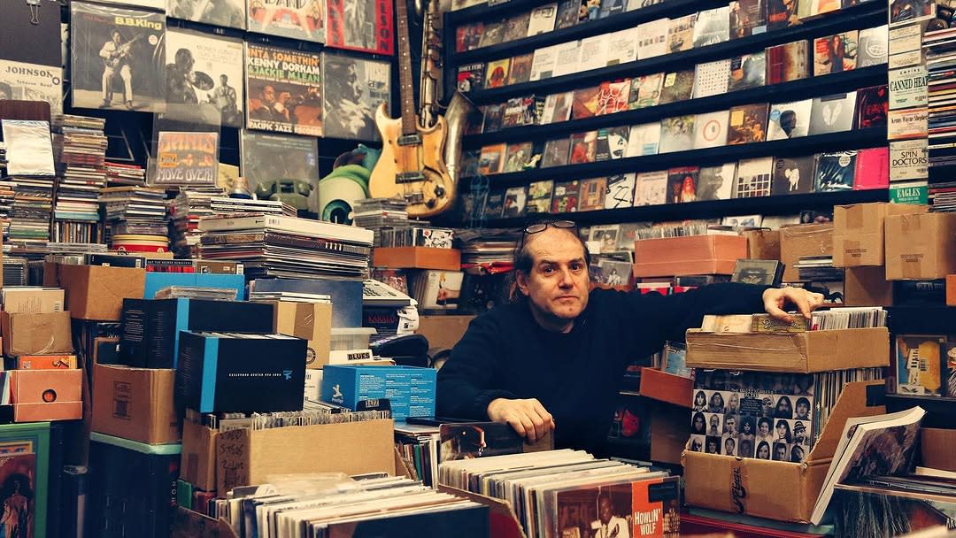Shades Records in Kavaklıdere, Ankara