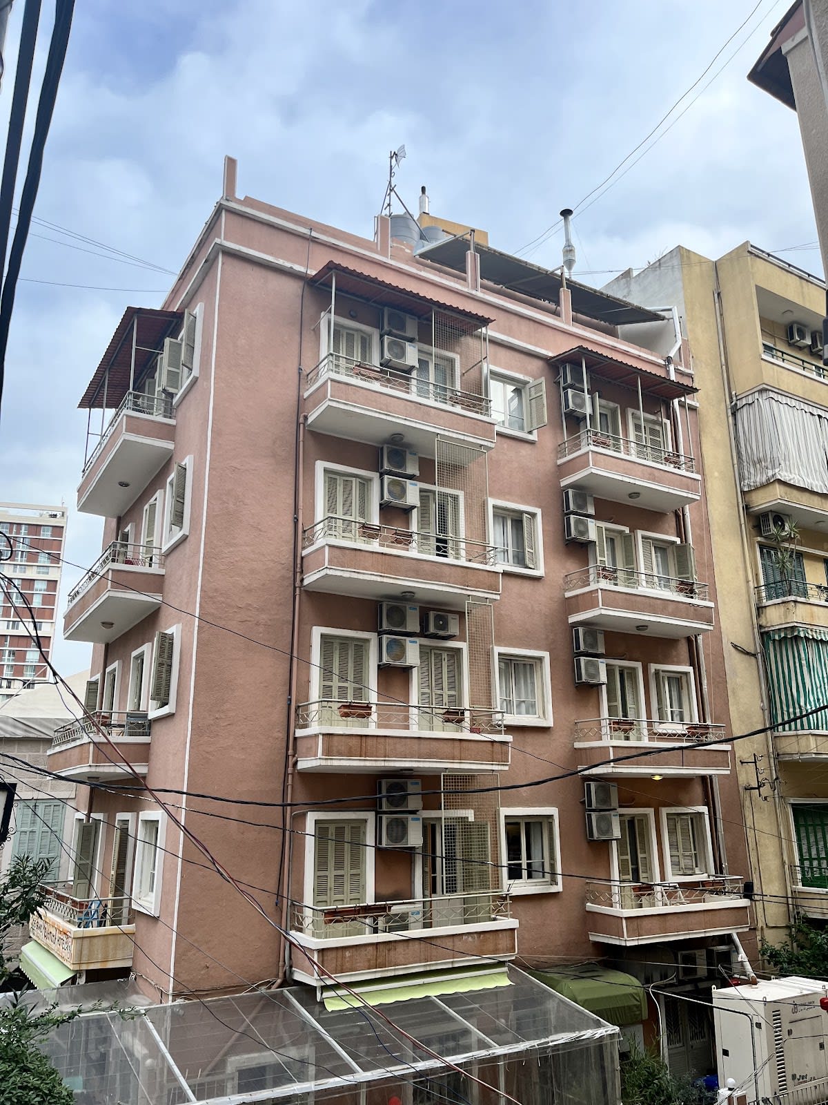 The Grand Meshmosh Hotel