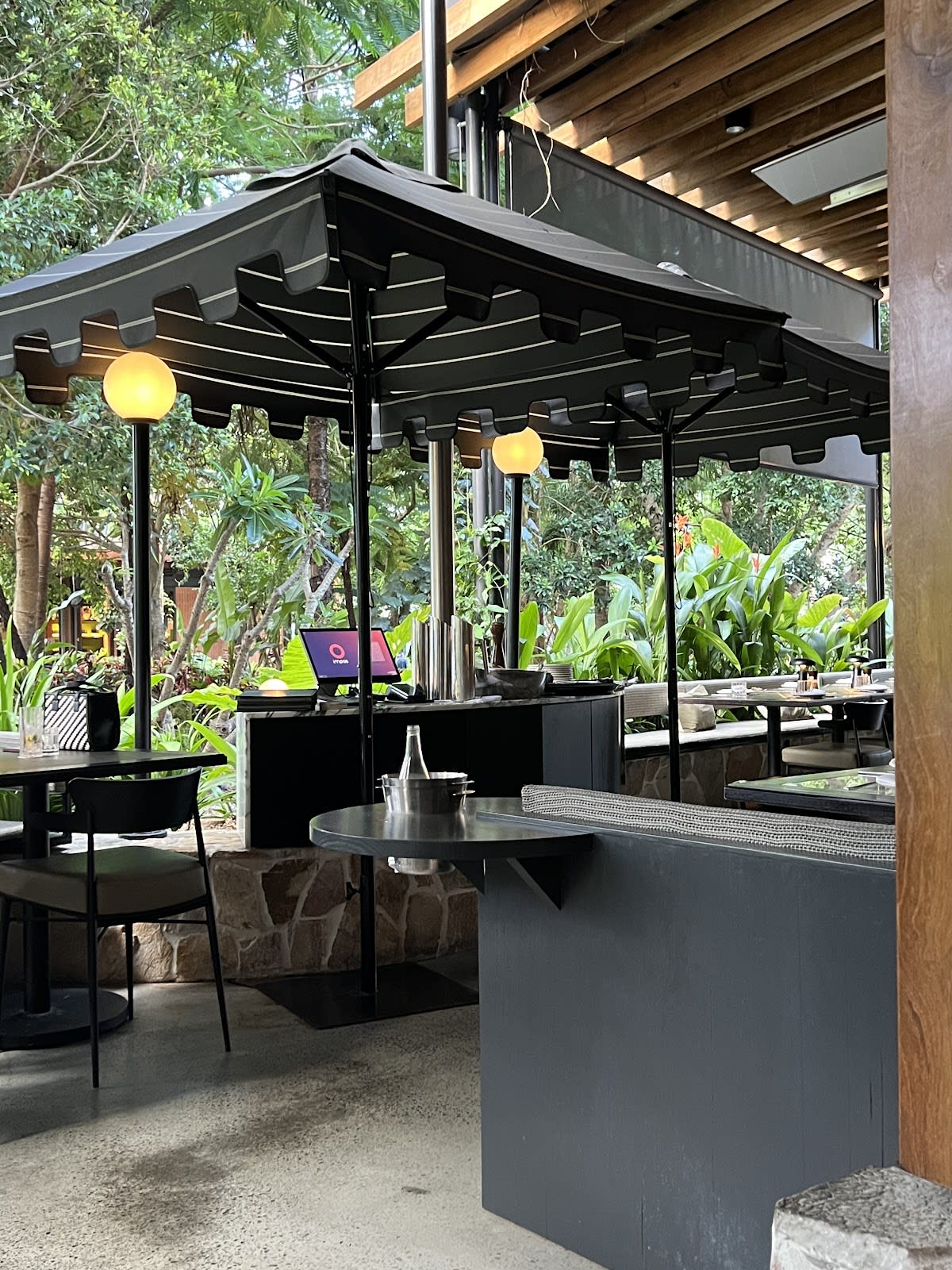 Rich & Rare Restaurant