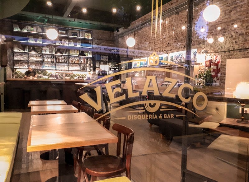Velazco Disquería & Bar