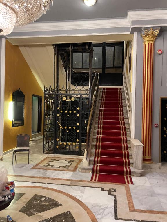 Cosmopolitan Cairo Hotel