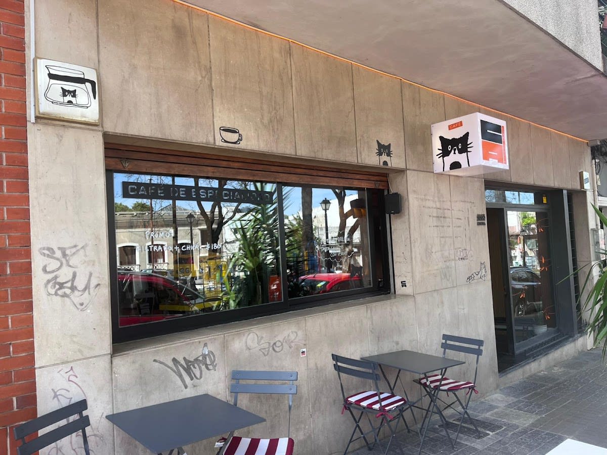 Casa de Abajo Café