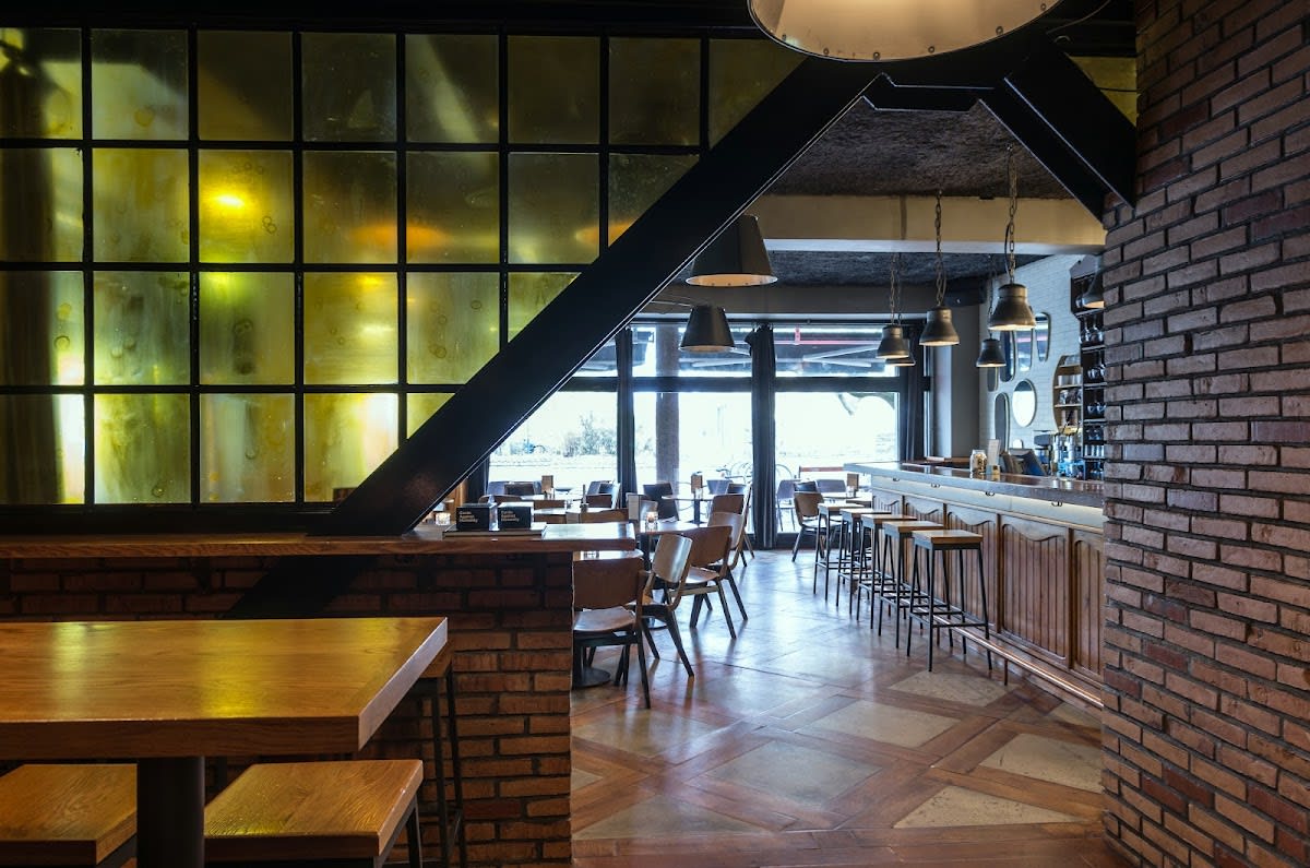 Skúli Craft bar