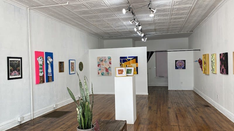 Fifteen Windows Gallery