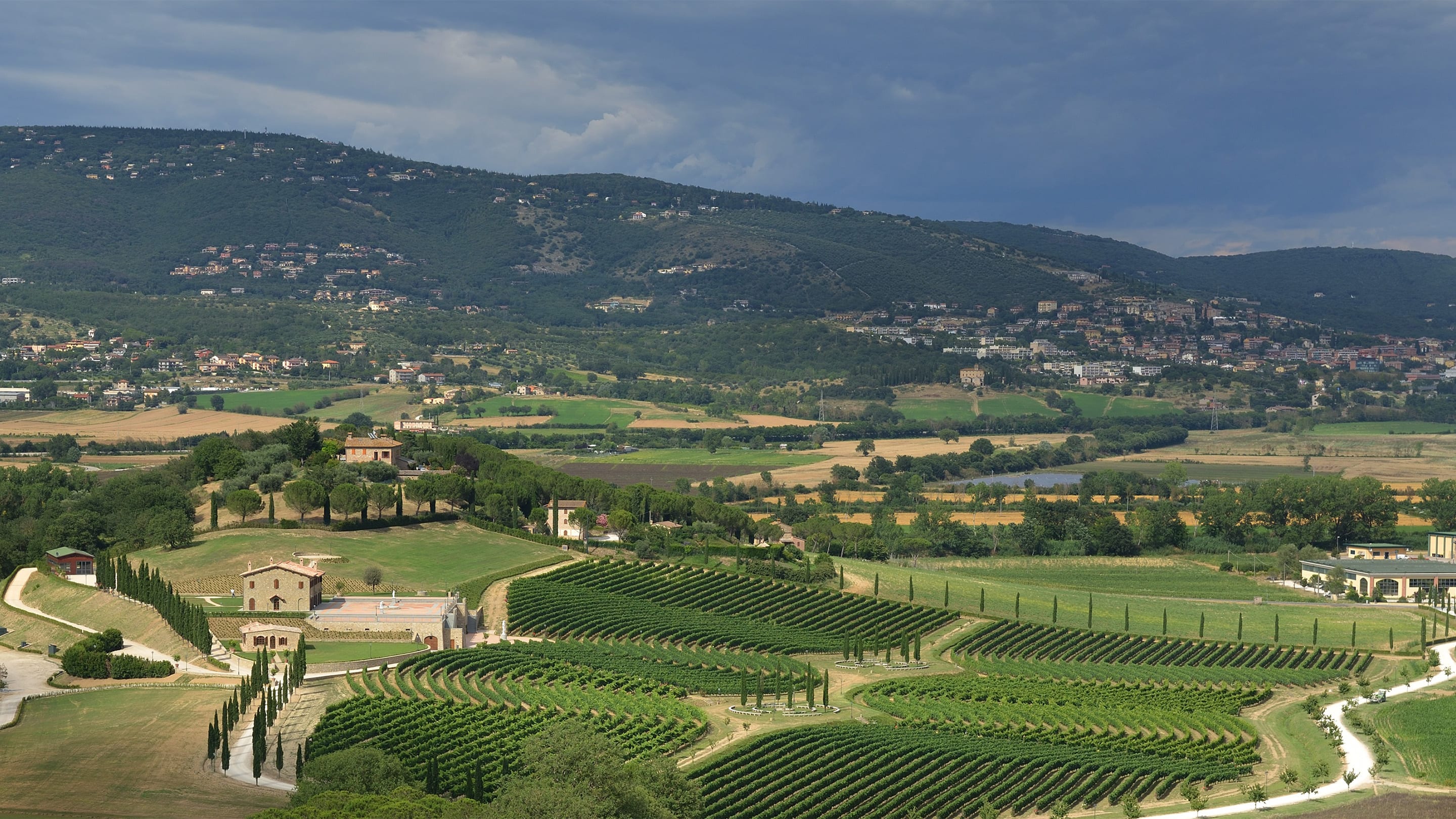 Brunello store cucinelli solomeo
