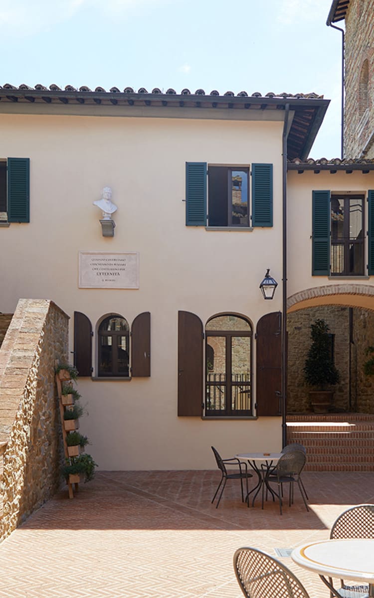 Brunello cucinelli azienda cheap