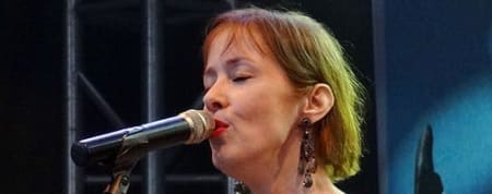 Suzanne Vega