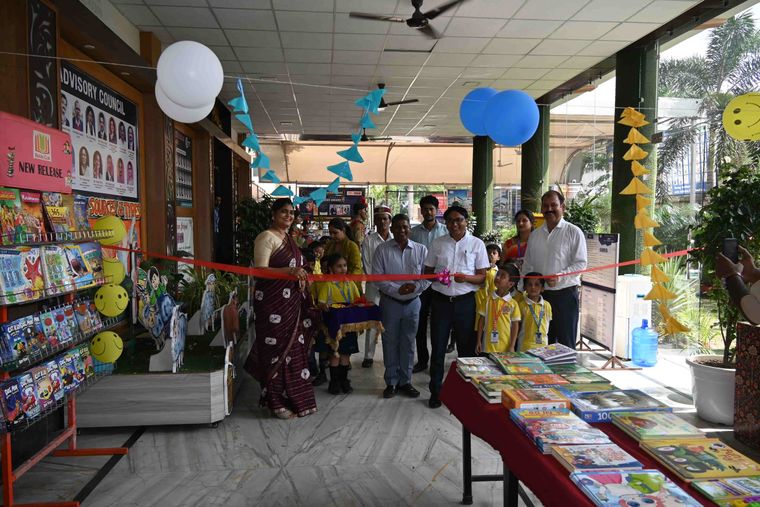 Book Fair at Sunbeam School Ballia — photograph 1 of 10