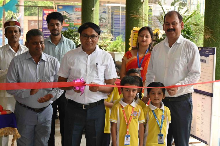 Book Fair at Sunbeam School Ballia — photograph 2 of 10