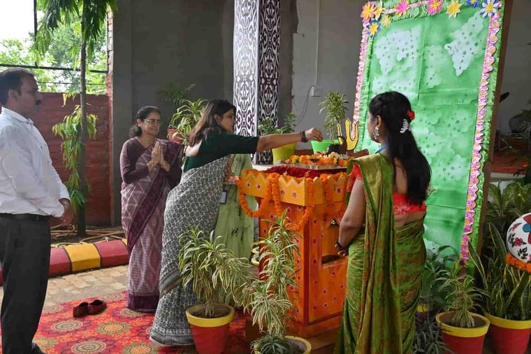 Sawan at Sunbeam School Ballia — photograph 1 of 14