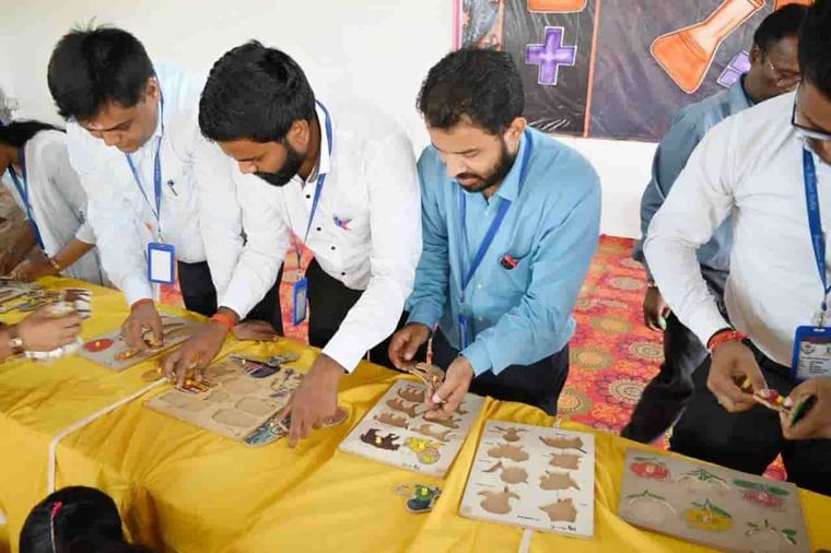 Teachers’ Day — the student-led programme at Sunbeam School Ballia — photograph 12 of 42