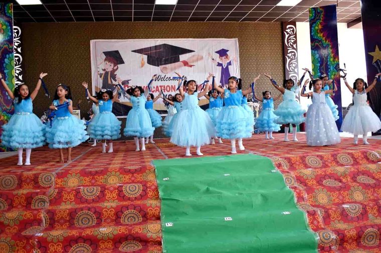 KG Convocation and KG Farewell at Sunbeam School Ballia — photograph 7 of 14