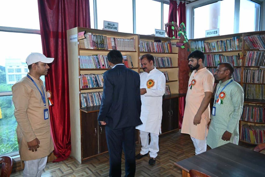 Guests at the Guiding Futures session being shown the Nalanda Library at Sunbeam School Ballia
