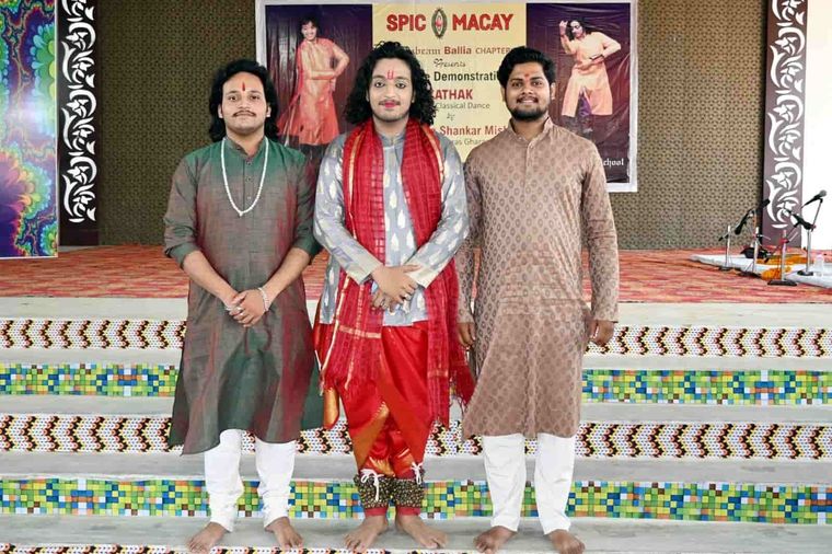 SPIC MACAY at Sunbeam School Ballia — photograph 7 of 8