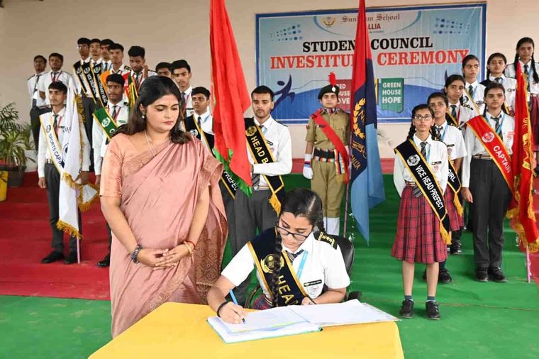 Investiture Ceremony at Sunbeam School Ballia — photograph 4 of 8
