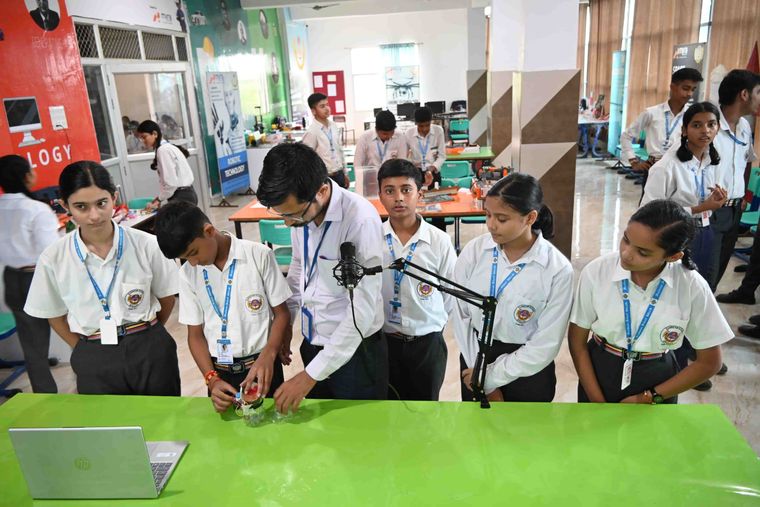 Atal Tinkering Lab projects at Sunbeam School Ballia — photograph 3 of 10
