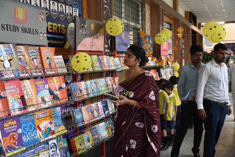 Book Fair at Sunbeam School Ballia — photograph 8 of 10