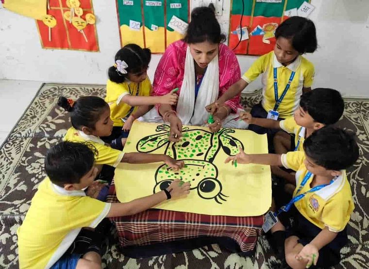 Creepy Crawly — a KG activity at Sunbeam School Ballia — photograph 8 of 12