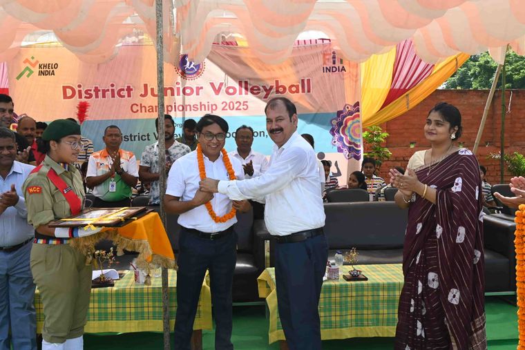 District Junior Volleyball Championship at Sunbeam School Ballia — photograph 5 of 19