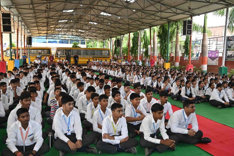 NDRF disaster-response session at Sunbeam School Ballia — photograph 2 of 21