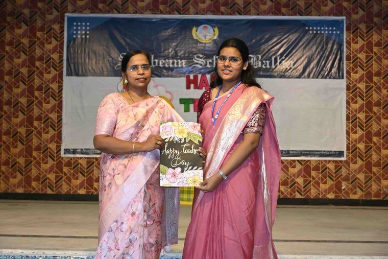 Teachers’ Day — the student-led programme at Sunbeam School Ballia — photograph 20 of 42
