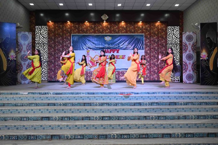 Teachers’ Day — the student-led programme at Sunbeam School Ballia — photograph 40 of 42