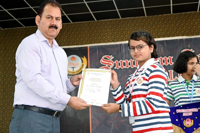 Prize Distribution to Rank holders 2023-24 at Sunbeam School Ballia — photograph 7 of 81