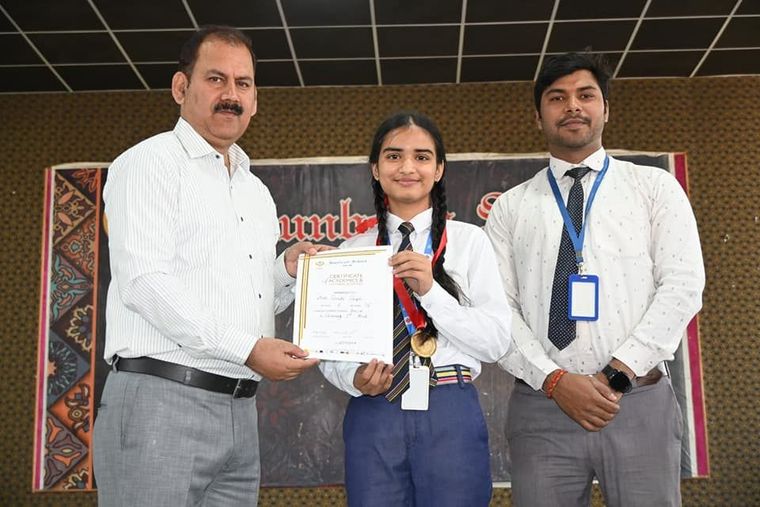 Prize Distribution to Rank holders 2023-24 at Sunbeam School Ballia — photograph 30 of 81
