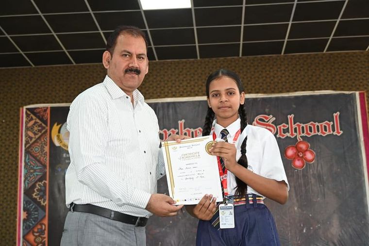 Prize Distribution to Rank holders 2023-24 at Sunbeam School Ballia — photograph 32 of 81