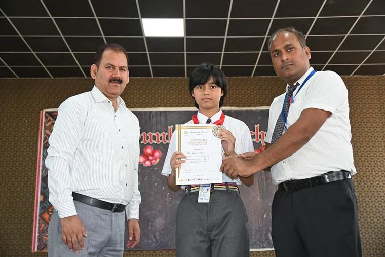 Prize Distribution to Rank holders 2023-24 at Sunbeam School Ballia — photograph 35 of 81