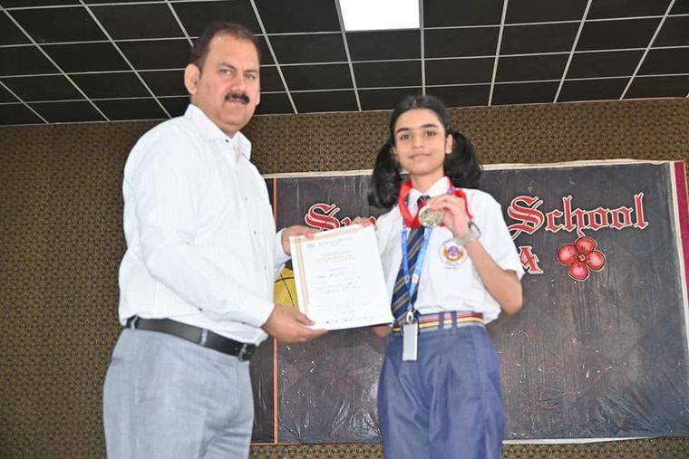 Prize Distribution to Rank holders 2023-24 at Sunbeam School Ballia — photograph 41 of 81