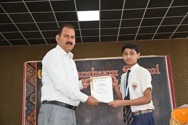 Prize Distribution to Rank holders 2023-24 at Sunbeam School Ballia — photograph 50 of 81