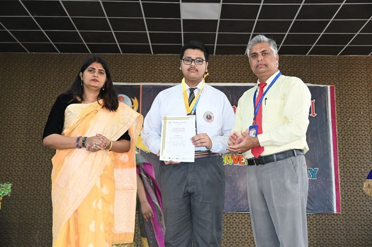 Prize Distribution to Rank holders 2023-24 at Sunbeam School Ballia — photograph 60 of 81
