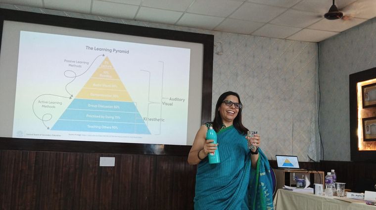 En riching Session with Mrs. Soma Singh at Sunbeam School Ballia at Sunbeam School Ballia — photograph 51 of 81