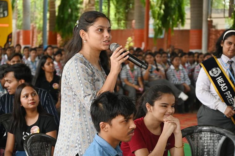 Welcoming all our alumni with love and affection in the event "Pradeeptam" Light to Vision at Sunbeam School Ballia — photograph 40 of 72