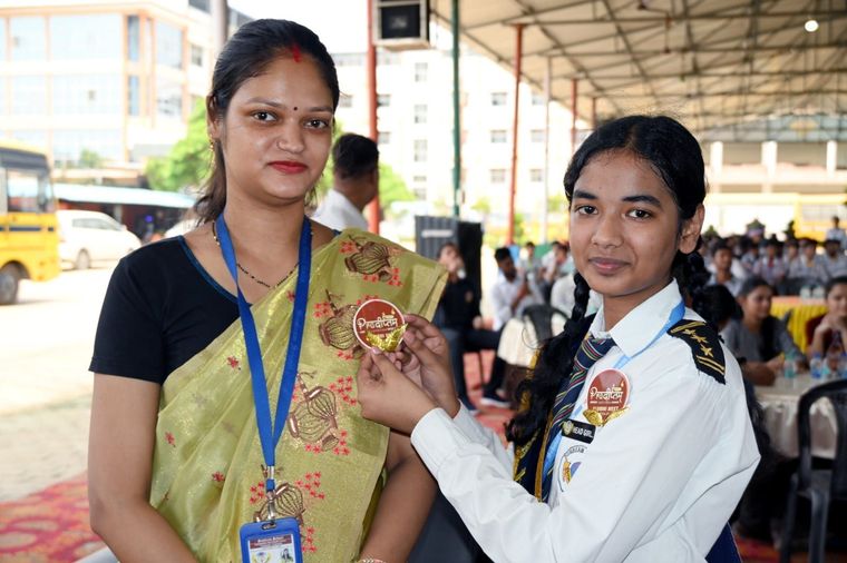 Welcoming all our alumni with love and affection in the event "Pradeeptam" Light to Vision at Sunbeam School Ballia — photograph 59 of 72