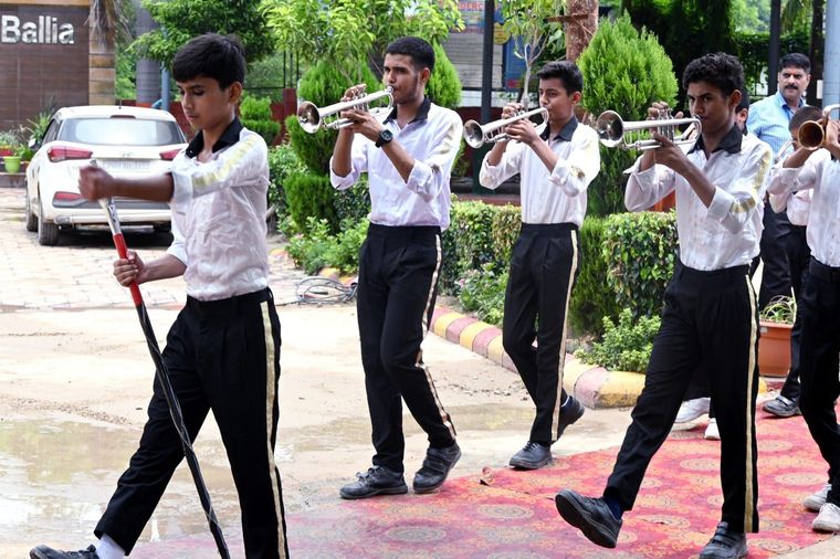 UP State Chess Championship Under-15 Open 2024-25 (Boys and Girls) International Rating at Sunbeam School Ballia — photograph 11 of 44