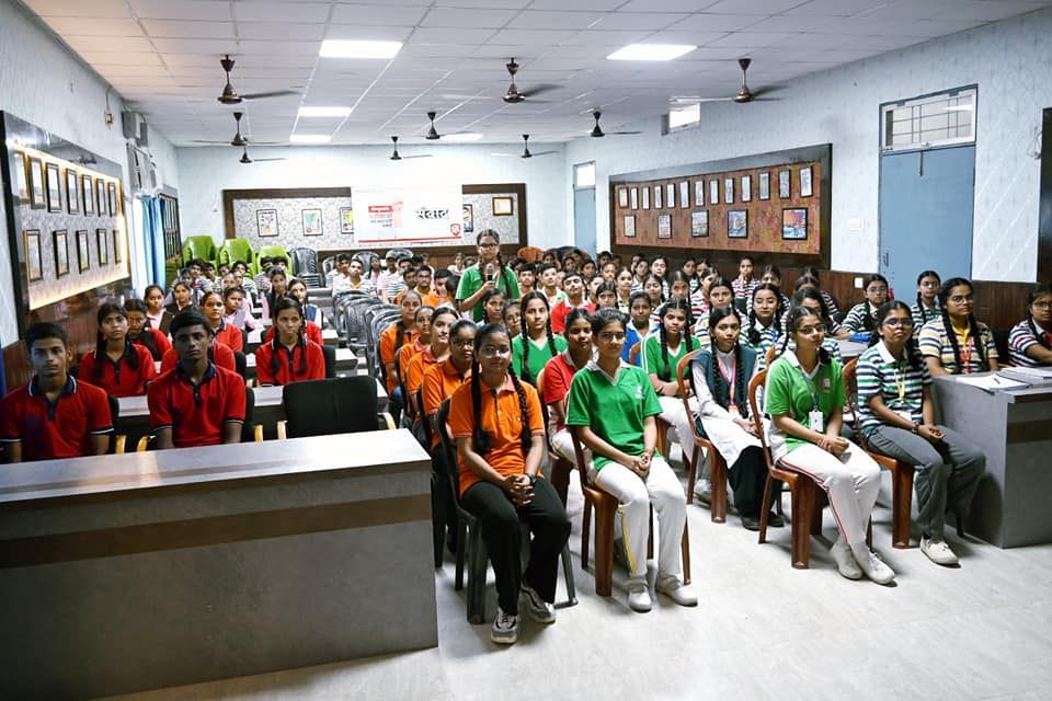 परी क्षाओं को पारदर्शी बनाए " संवाद at Sunbeam School, Ballia at Sunbeam School Ballia