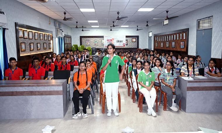 परी क्षाओं को पारदर्शी बनाए " संवाद at Sunbeam School, Ballia at Sunbeam School Ballia — photograph 6 of 38