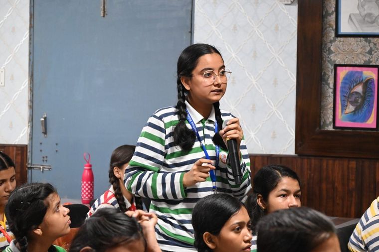 परी क्षाओं को पारदर्शी बनाए " संवाद at Sunbeam School, Ballia at Sunbeam School Ballia — photograph 29 of 38