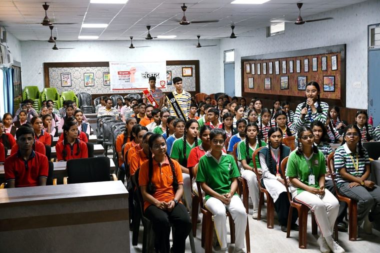 परी क्षाओं को पारदर्शी बनाए " संवाद at Sunbeam School, Ballia at Sunbeam School Ballia — photograph 35 of 38