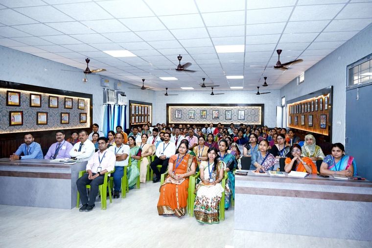 QCR&D Team visit at school at Sunbeam School Ballia — photograph 16 of 37