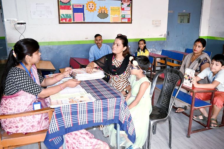 Today, we successfully conducted the Report Card Distribution for classes Nursery to III at Sunbeam School Ballia — photograph 8 of 29